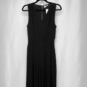 Gap Womenʻs Black Sleeveless V Neck Wide Leg Jumpsuit Medium